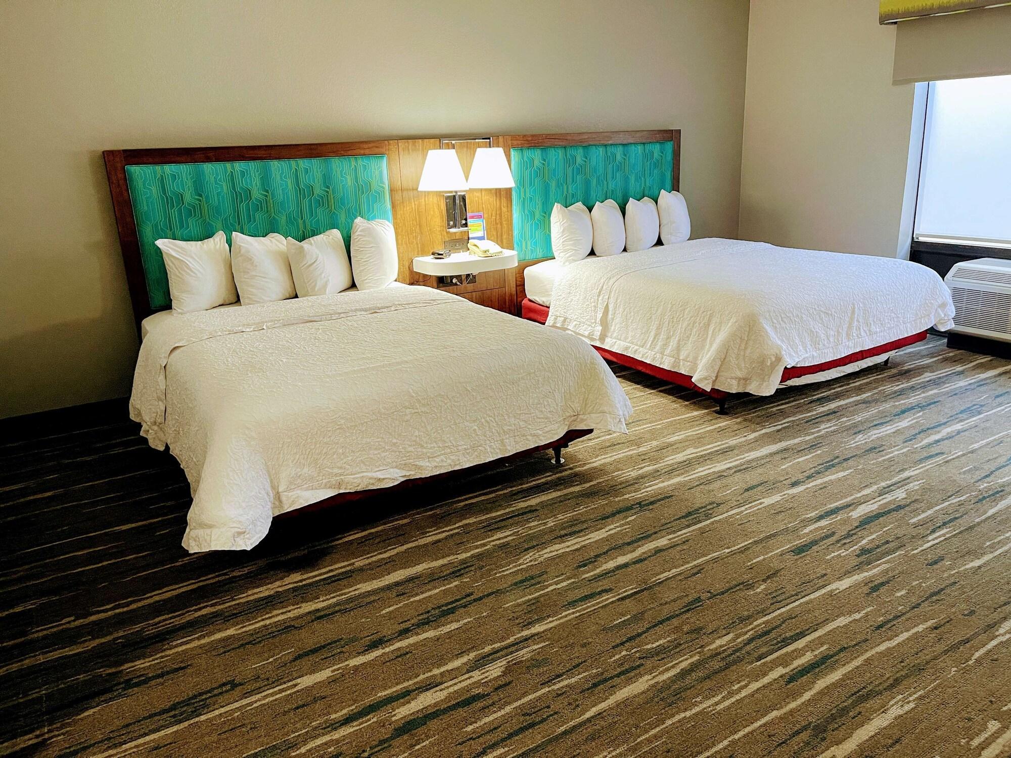 Hampton Inn & Suites Pensacola I-10 N At University Town Plaza Exterior foto