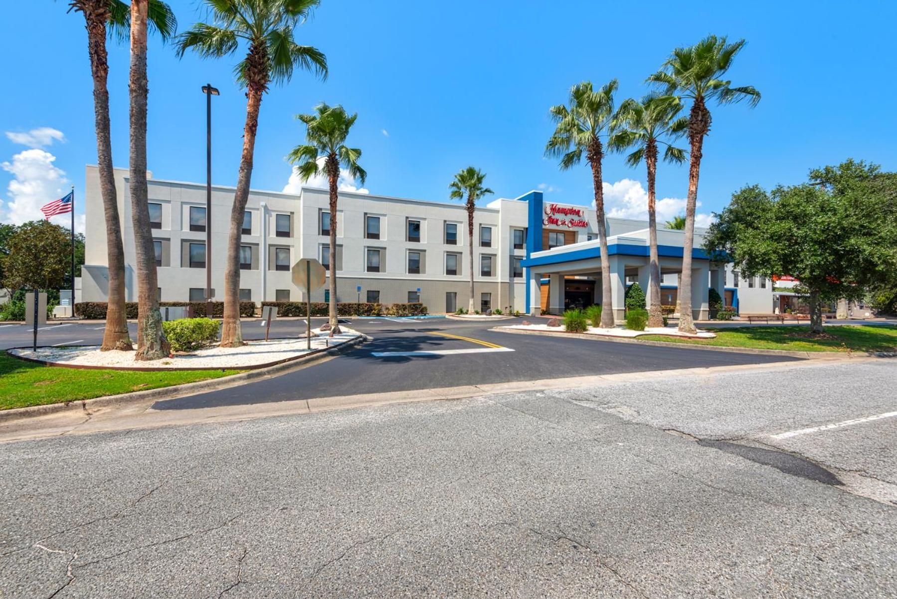 Hampton Inn & Suites Pensacola I-10 N At University Town Plaza Exterior foto