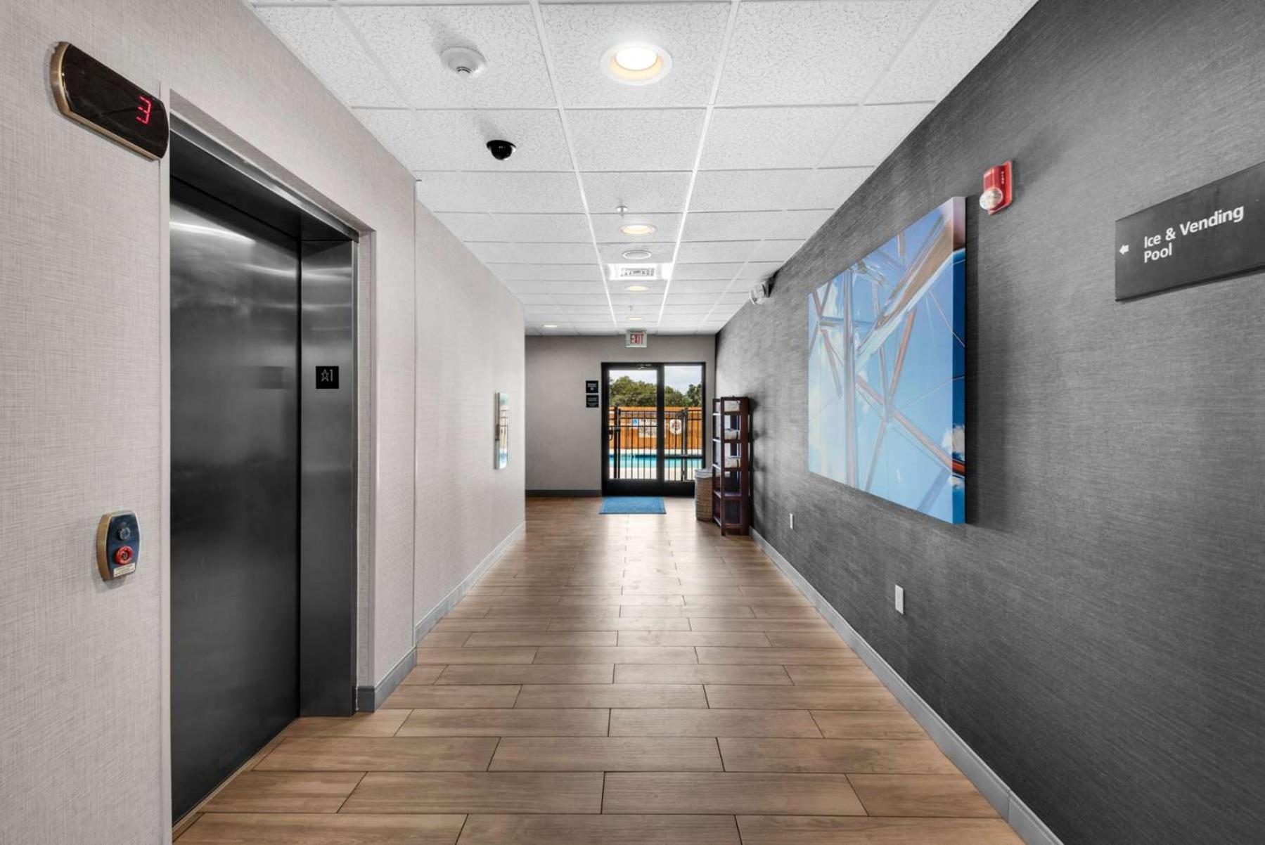 Hampton Inn & Suites Pensacola I-10 N At University Town Plaza Exterior foto