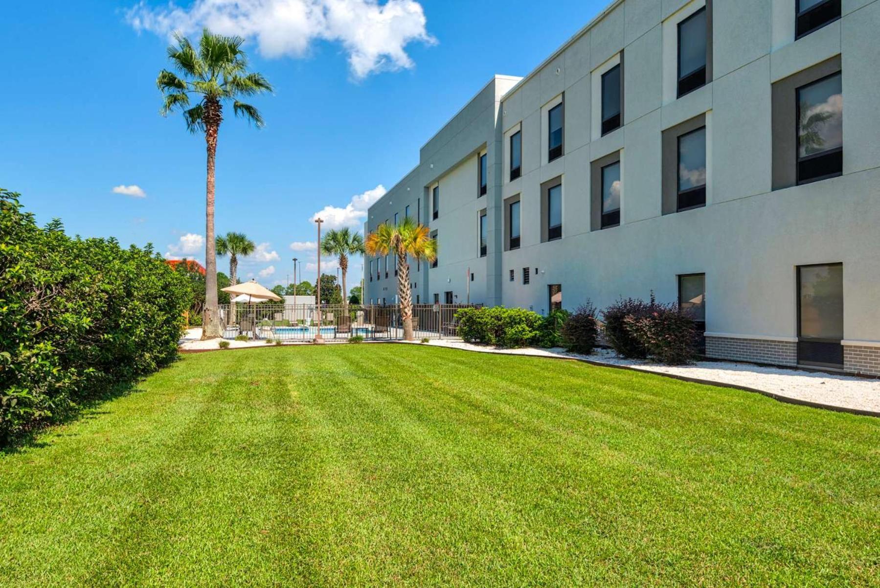 Hampton Inn & Suites Pensacola I-10 N At University Town Plaza Exterior foto