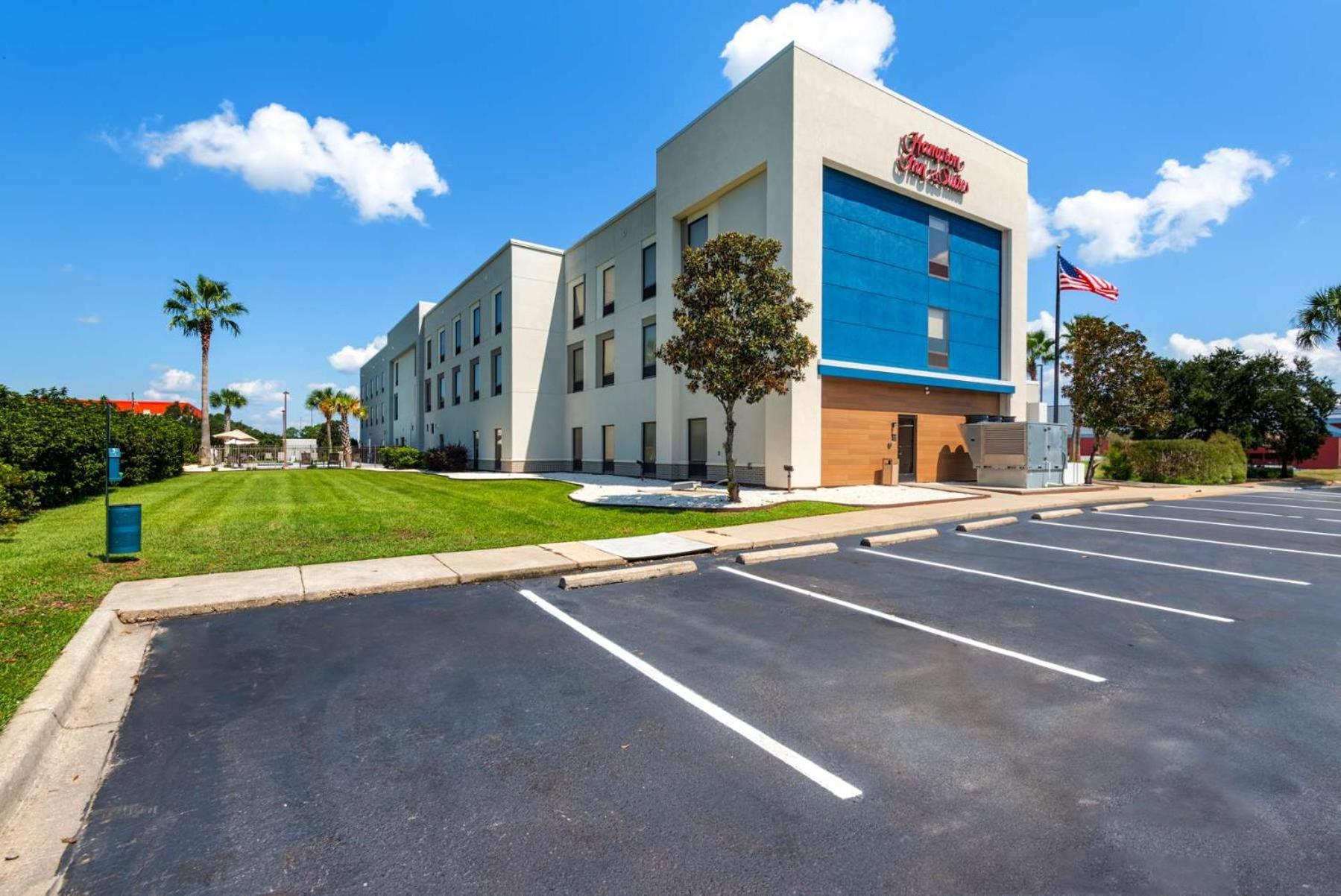 Hampton Inn & Suites Pensacola I-10 N At University Town Plaza Exterior foto