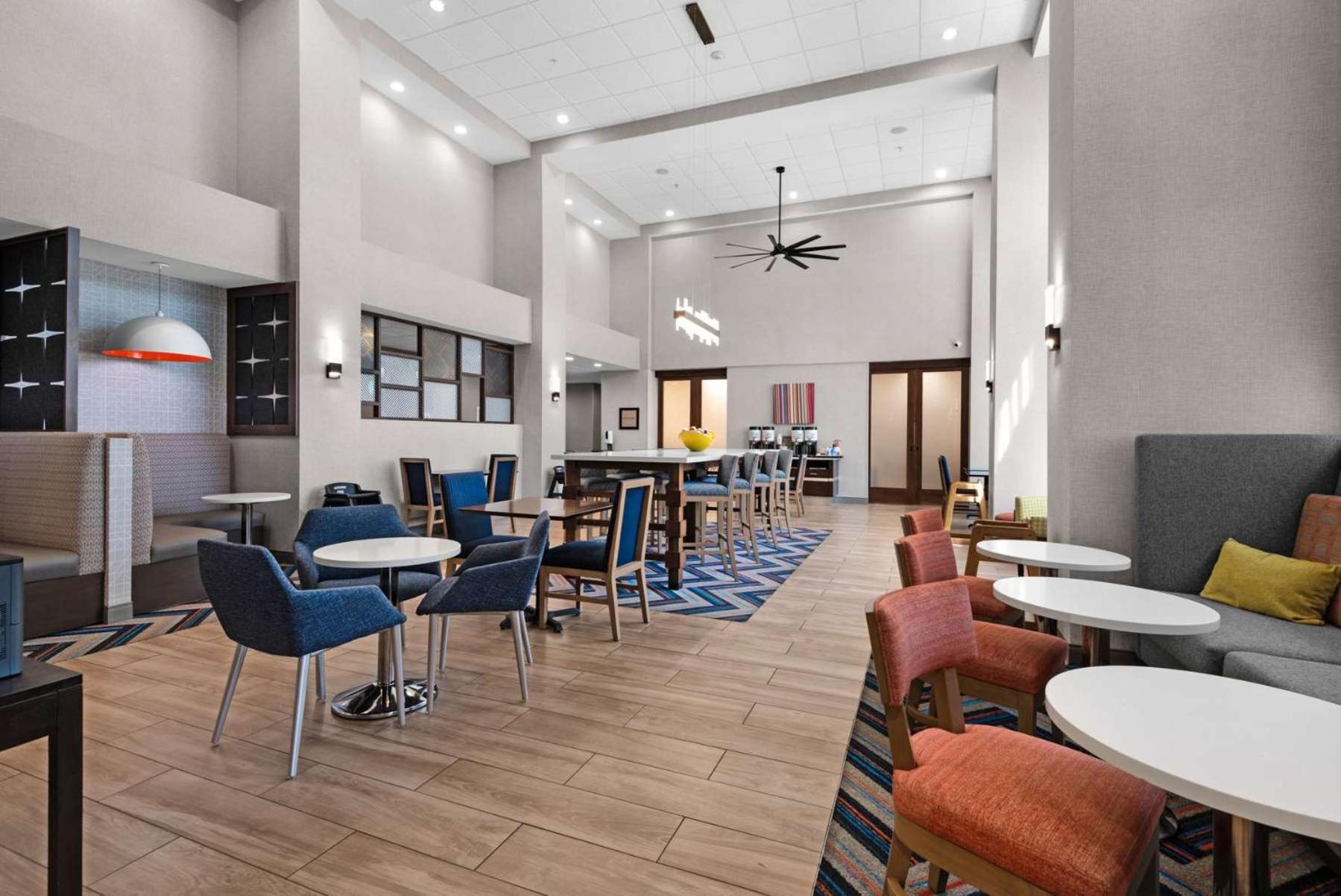 Hampton Inn & Suites Pensacola I-10 N At University Town Plaza Exterior foto